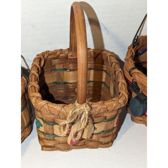 26" Wrought Iron Stand 4 Baskets Christmas Hand Woven Tree - Picture 10 of 12